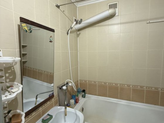 Простора 3-кімнатна в цеглі Черкаси