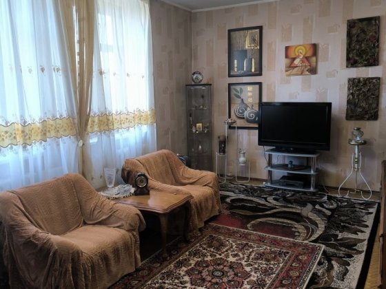 2 кімнатний старий фонд в Парковій  зоні Черновцы