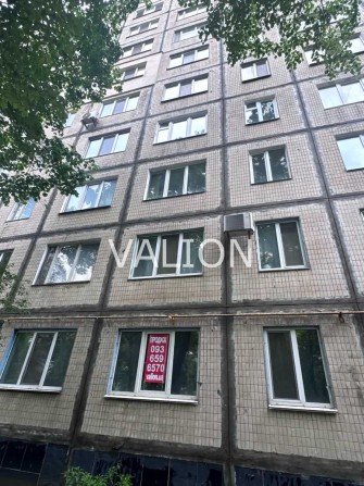 Продаж 3 кім. квартири без ремонту, метро Дорогожичі, вулиця Бакінська - фото 1