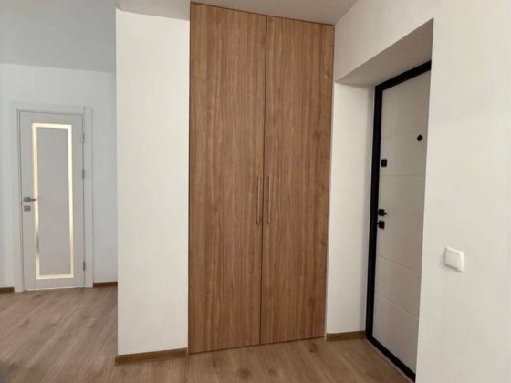 Продаж 2-кім квартири, ТЦ Майдан Чернівці