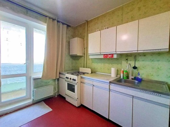 Продам 1-кімнатну квартиру 40 м2 в районі Градецького, центр! Чернигов