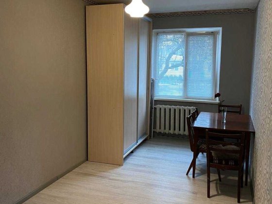 ПРОДАЖ хорошої 2- кім.кв, р-н Шкільна! Черкассы