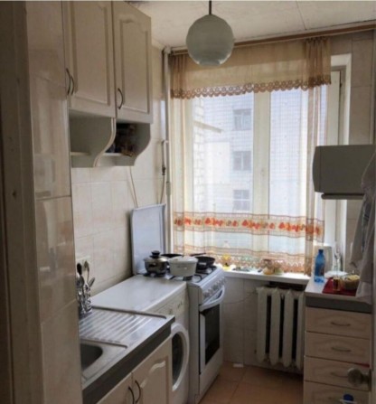Продаж 1 км квар вул Ушинського 23 Космонатів Караваєві дачі Волинська - фото 1
