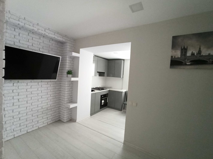 Продам квартиру в центрі міста, вул.Хлібна - фото 1