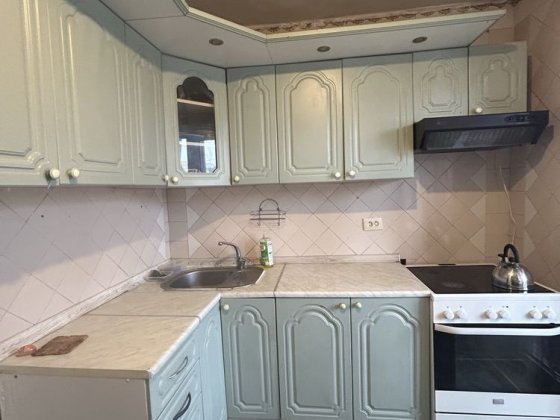 Ревуцького 29Б м Харьківська  Продаж 2к 55м розглянемо Держ програми Киев