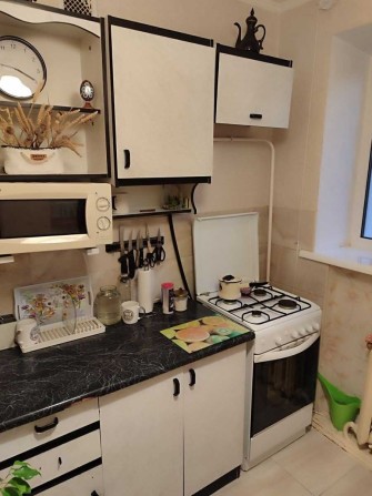 Продам 1-кімнатну квартиру по вул. Волковича 21 - фото 1