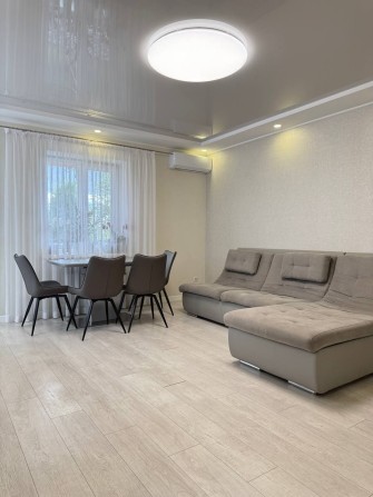 Продам 3 к. квартиру Юності - фото 1