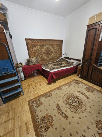 Продаж квартири центр Чернівці - фото 1