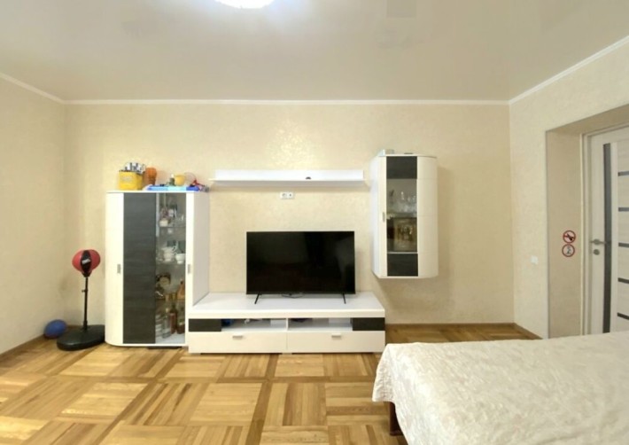 Продаж 2-кімнатної квартири на вул Київська - фото 1