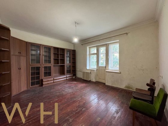 Продаж 3-кім., 80 м², вул. Алматинська, 93, Без % Киев