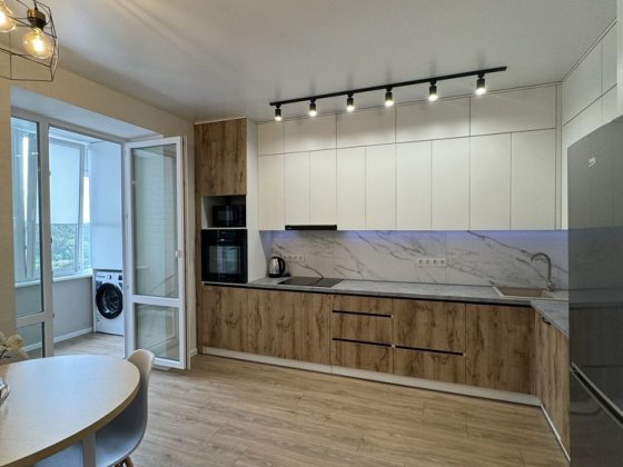 NEW! 55кв.м Продам Видову Євродвушку по вул.Стрелецькій Чернигов