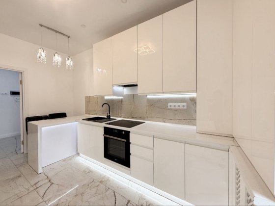 Продаж 1к/Новий Район/8-го Березня/Токіо Ужгород