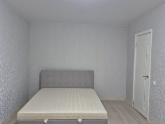 Продам однокімнатну квартиру район Л.Лук'яненка Чернигов