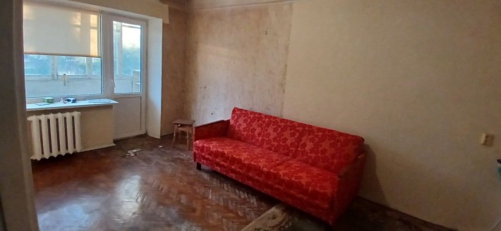 Продам 1 ком на Куреневке по ул. Кириловская - фото 1