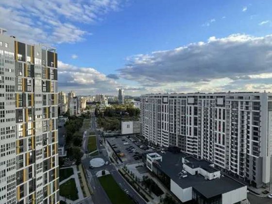 Продаж 1-к квартири вул. Євгена Маланюка 101 Київ