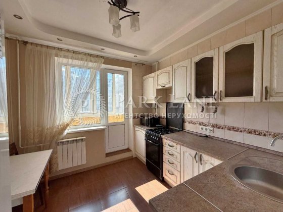 Оболонь Продаж 1к квартири 41 кв м з ремонтом просп Івасюка 56 Киев