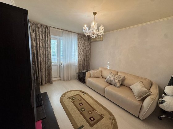 Продаж 3к квартири, вул. А.Ахматової,15 Позняки/Дарницький р-н Київ