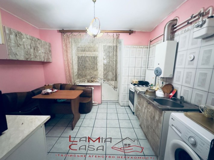 Продаж 3 кімнатноі квартири на Залозецького - фото 1