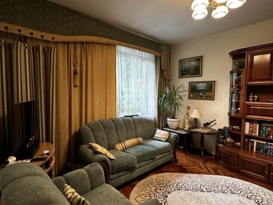 3 кімнатна квартира 84м2 в історичному центрі