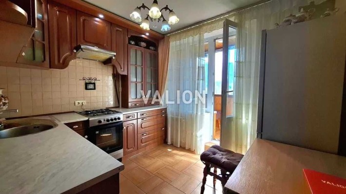 Продаж 3 кімнатної квартири з ремонтом, Березняки, проспект Тичини - фото 1