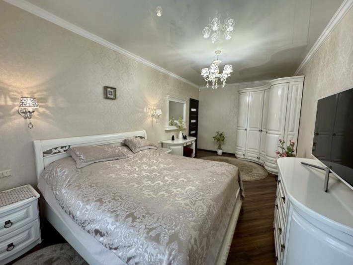 Продаж 2 кімнатна квартира Вишенька вул.Келецька ремонт - фото 1