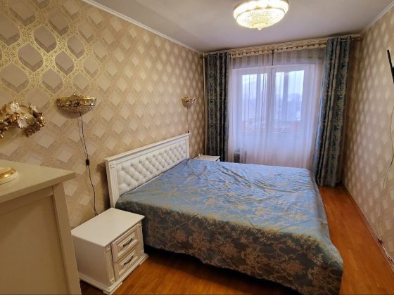 82.1м2, 6й поверх, газ, Салютна 4а, поруч Файна Таун, власниця без % Київ