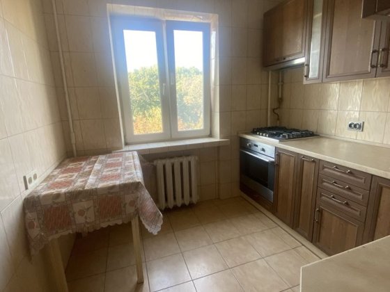 2 кімн метро Лукьянівка Київ