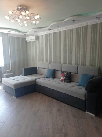 Продається трикімнатна квартира по вул. О. Антонова - фото 1