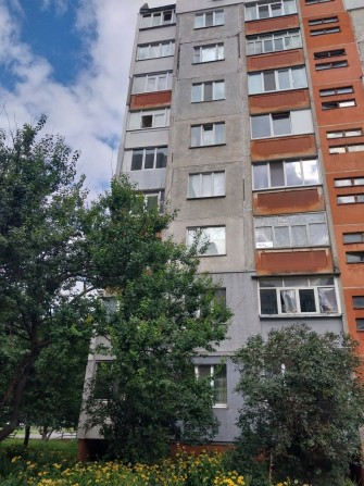 Продається 1 кімнатна, Пухова б 148, 40 м, ЧН , біля Єпіцентру - фото 1