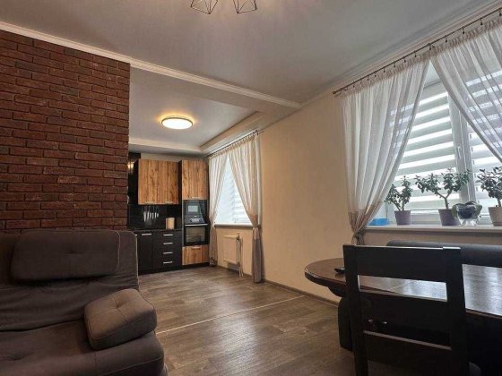 ПРОДАЖ: красива 3 кім квартира в новобудові +комора. Можна під єОселя Чернігів