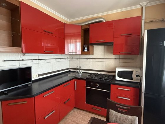 Є-відновлення!Продам чудову трикімнатну квартиру по вулиці Єськова Чернигов