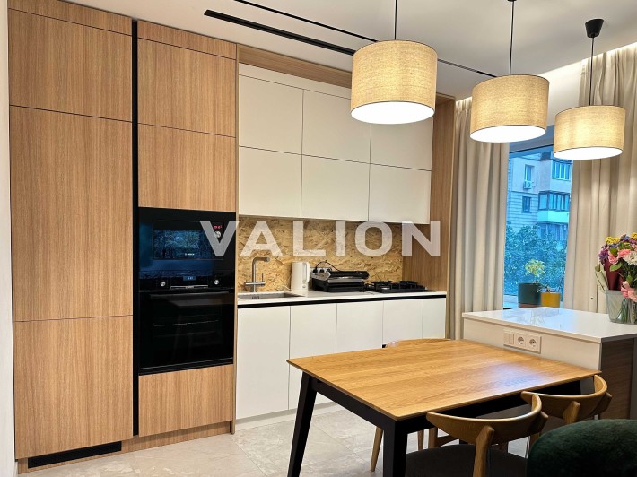 Продаж 2 кім. кв. з сучасним ремонтом Севастопольська площа, Чоколовка - фото 1