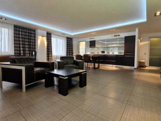 Стильна 2-к кв. 82 м2, метро Деміївська, вул. Велика Китаївська, 10а Киев