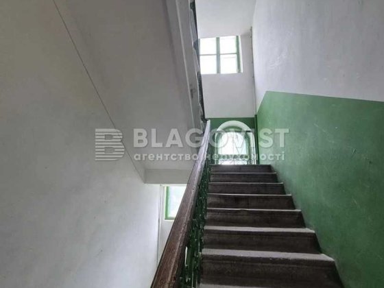 Продаж квартири Центр Золоті ворота вул. Прорізна, 12 Киев