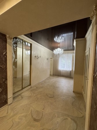 3-кімнатна квартира з ремонтом, світло цілодобово! - фото 1