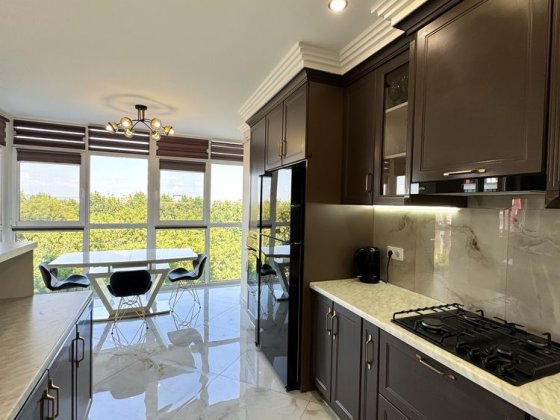 Продається 3-кімнатна новобудова по вул. Рівненська (ПЕРСПЕКТИВА) Черновцы