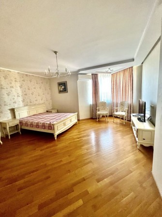 Продаж 2к. 65 кв.м Саперно-Слобідська 22 - фото 1