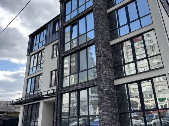 1к квартира у клубному будинку. Центр, вул. Гоголя 176 Черкассы