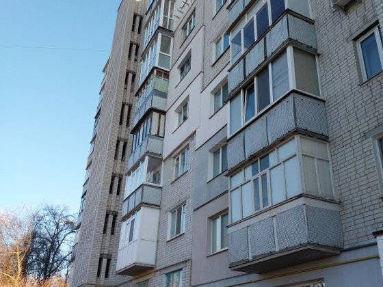 1 кімн-на , Рокосовського ( біля стоматології), 40 м ТОРГ Чернигов