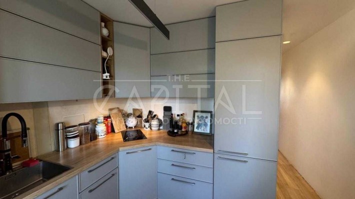 Продаж / Квартира / вул. Корольова Академіка, Борщагівка - фото 1