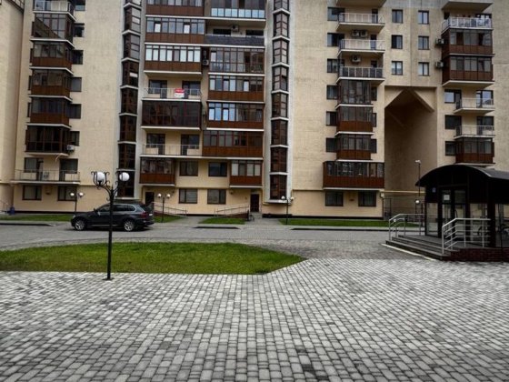 Продається 3 квмнатна квартира новобудова Герцена Черновцы