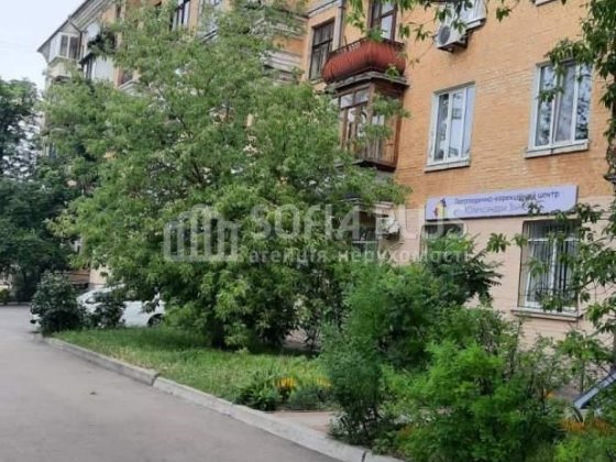 Срочно! 1к, Харківське шосе 11, недорого Киев