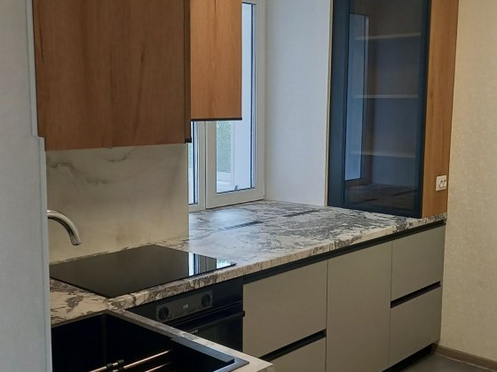 3х кімнатна 3/16 з євроремонтом  в центрі Чернигов