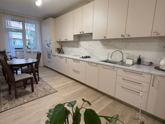 Продаж 2к квартири в центрі Ужгород