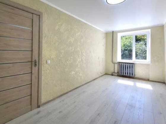 Продам 2 кім кв, р-н Книжки!!! Вінниця