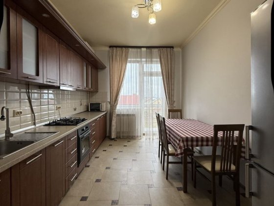 Продаж 3-кімнатної квартири Ужгород