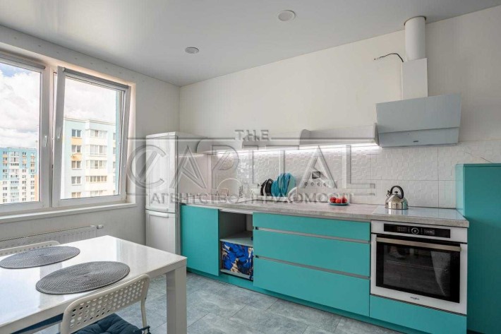 Продаж 2к вул. Данченка 32 в чудовому жк місто в місті р-н Подол Київ - фото 1