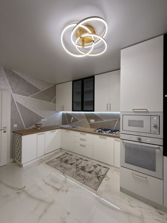 ПРОДАЖ  2к Пентхаусу на вул.Рівненська - фото 1