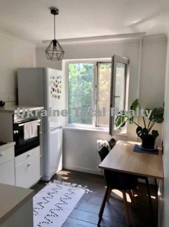 2к квартира з евроремонтом! 5хв пішки до метро! Вул Вернадського 71А - фото 1