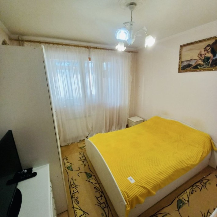 Продаж трикімнатної квартири - фото 1